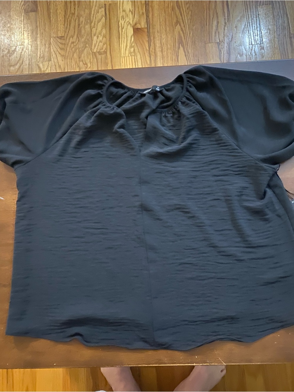 Simply Vera Vera Wang Black Short-Sleeve Gathered Neck Blouse